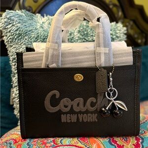 Coach Black tote size 26